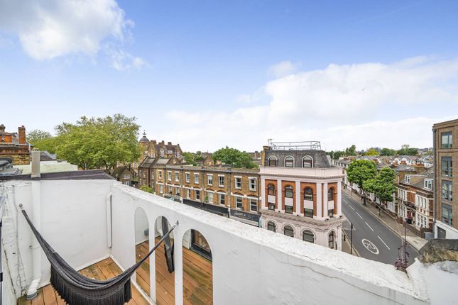 Thumbnail Flat for sale in New Kings Road, Parsons Green, London