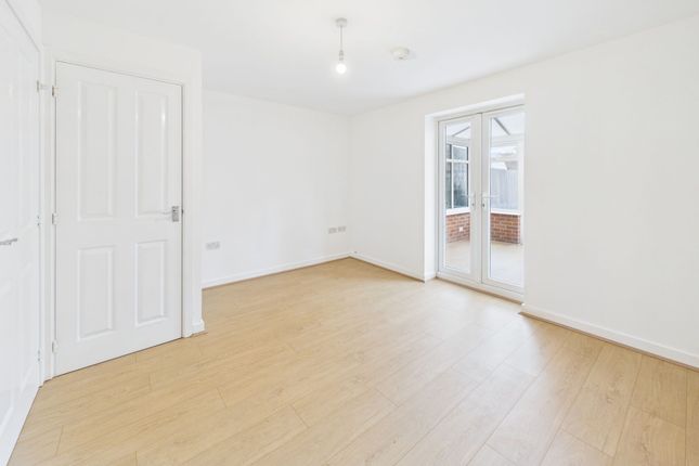 21 Owston Road, Nottingham photo 4