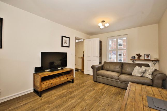 19, Doddrells Close, Somerset photo 2