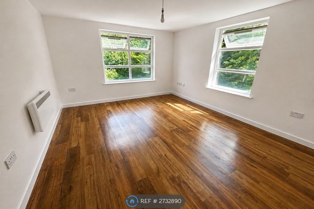 Flat, Mulberry Court Wick Road, Bristol photo 2
