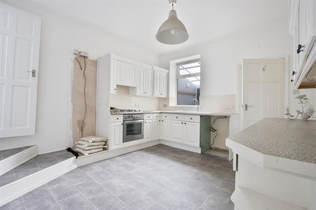 1, Hall Terrace, Chesterfield photo 4