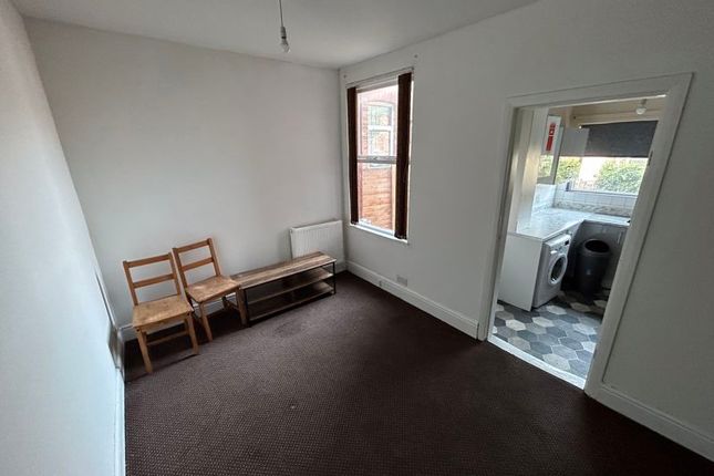 Terraced house to rent in Grimston Road, Nottingham