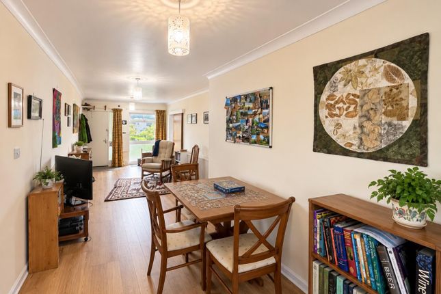8 Elm Lodge, Hopton Road, Dursley photo 5