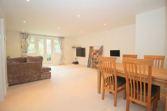 Flat for sale in Croydon Road, Reigate