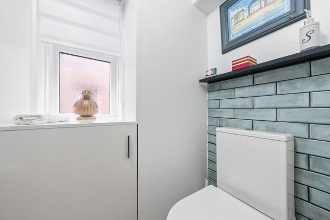 18, Ashley Terrace, Alloa photo 5