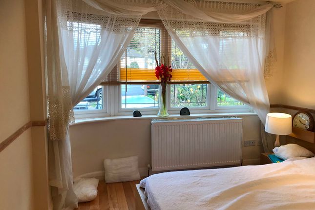 139 Bittacy Rise, London photo 5