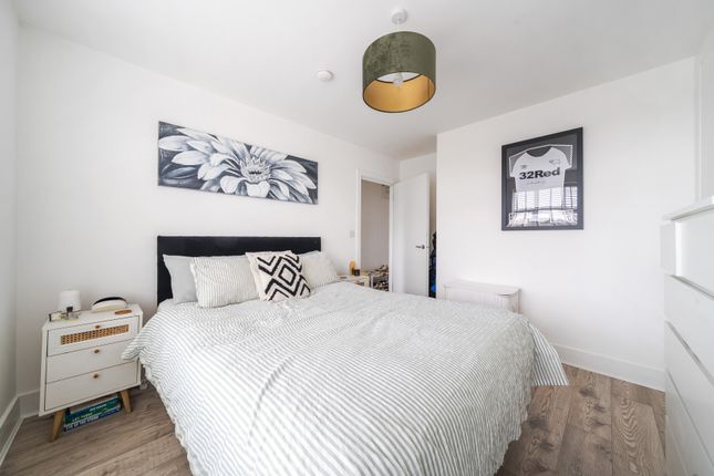 575A, London Road, Sutton photo 4