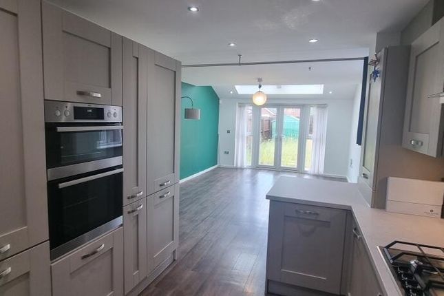 21, Eastbourne Crescent, Stockport photo 4