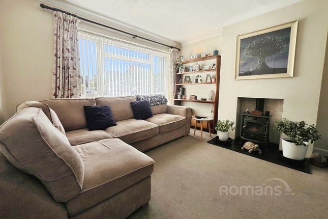 136, Field Way, Hampshire photo 4