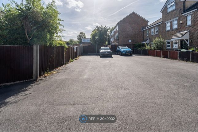 Craster Road, London photo 3