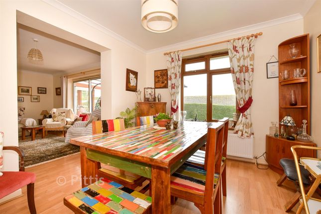 17, Park Road, Brading photo 4