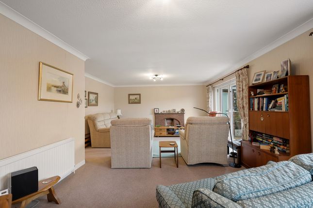 Knollcroft, Southend-on-sea photo 4