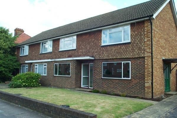 Thumbnail Maisonette for sale in Sutton Lane, Hounslow