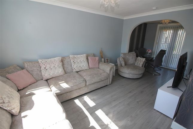 34, Braeside Lane, Greenock photo 4