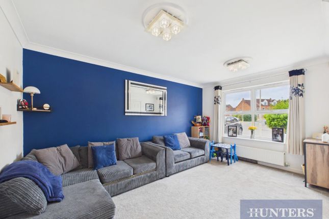 5, Constantine Crescent, Scarborough photo 2