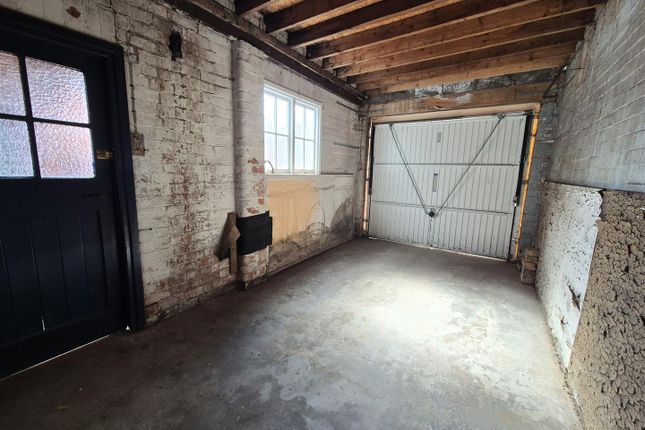 Garage, 37, Fosse Road Central, Leicester photo 5