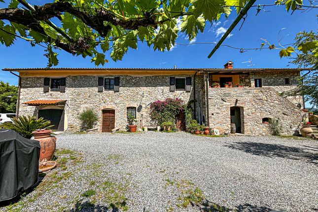 Thumbnail Farmhouse for sale in Strada Provinciale, Rosignano Marittimo, Livorno, Tuscany, Italy