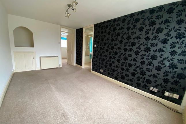 Flat for sale in Ellington Close, Lemington, Newcastle Upon Tyne.