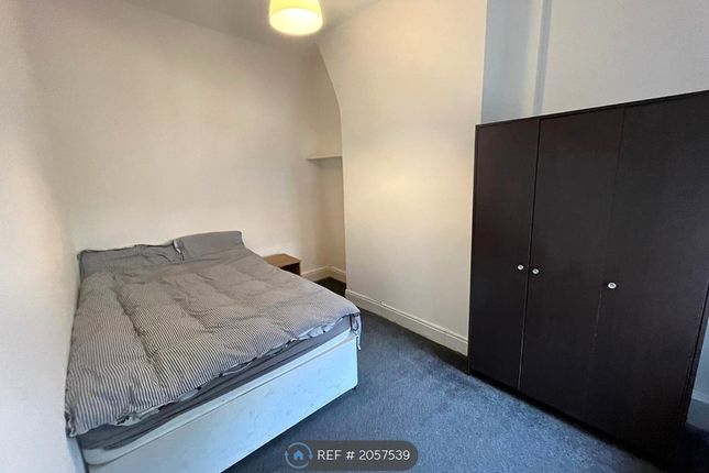 Room to rent in Cameron Street, Liverpool