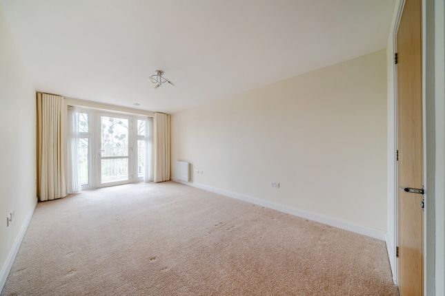 Flat 30, The Boathouse, 100, Riverdene Place, Hampshire photo 4