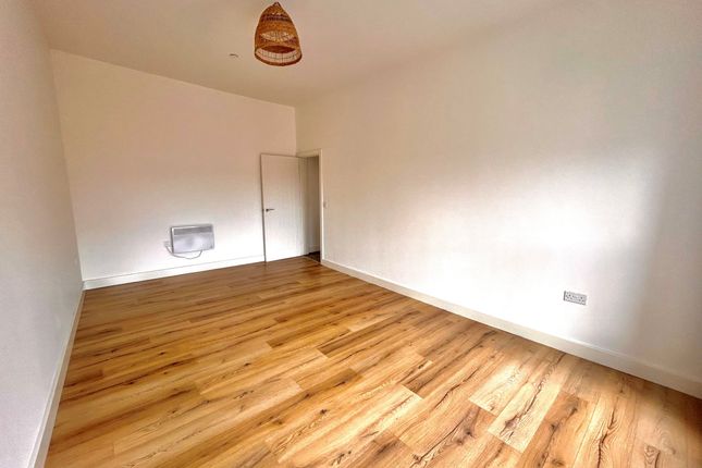 Flat 2, 15C Talbot Street, Maesteg photo 4