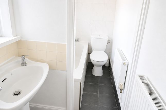 36, Exmouth Street, East Yorkshire photo 3