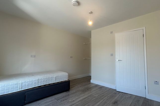 Room 1, 138, Salisbury Road, Berkshire photo 2