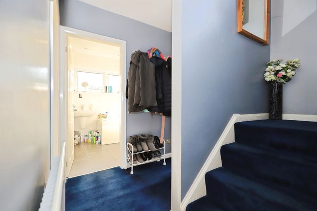 19, Golden Acres, Bridgnorth photo 2