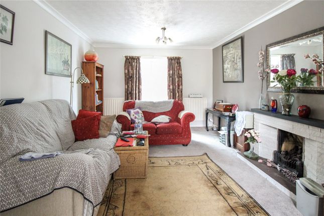 12, Harebell Close, Swindon photo 4