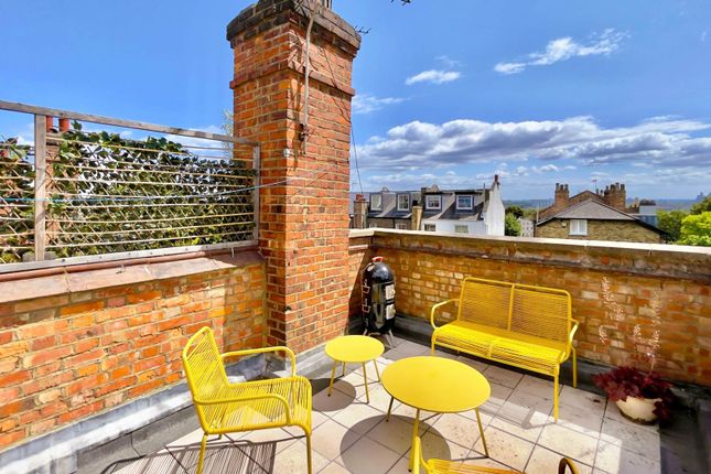 22b, Harberton Road, London photo 2
