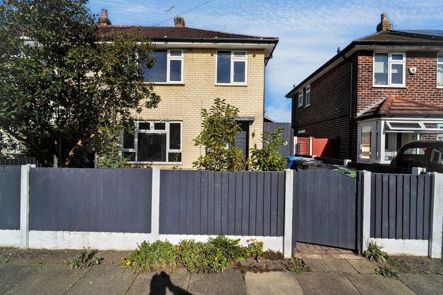 3-bed semi-detached on Manchester, £200,000