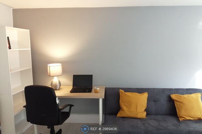 Unit  Kilvey Terrace, St Thomas, Swansea photo 2