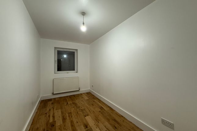 Old Kent Road, London photo 3
