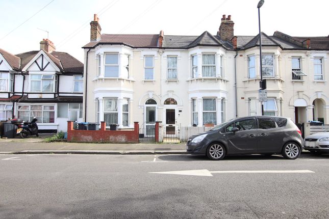 Terraced house to rent in Hathaway Road, Croydon