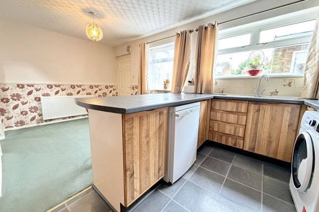 27, Ashford Drive, Durham photo 3