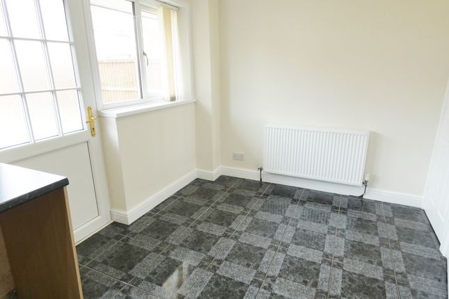 99, Broadwood Drive, Preston photo 3