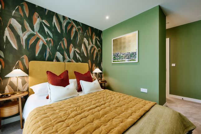267 Lindley House, Silkstream, London photo 4