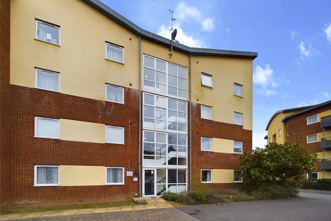 Thumbnail Flat for sale in Longhorn Avenue, Gloucester, Gloucestershire