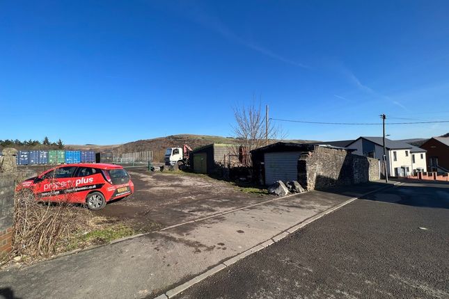 Parking/garage for sale in Catherines Crescent Porth -, Porth