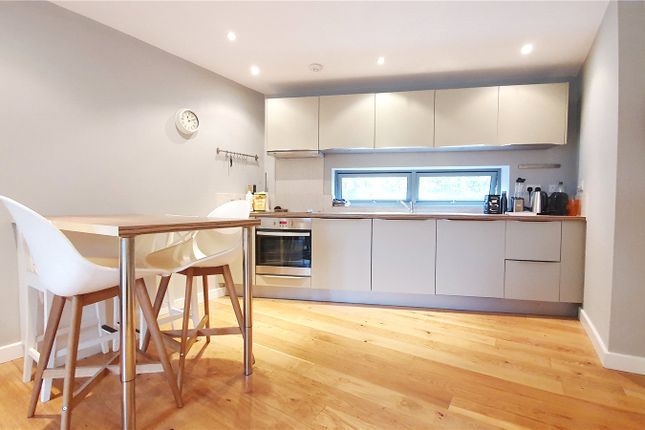 Flat 2, Wilfred House 1-3,, Station Parade, London photo 3