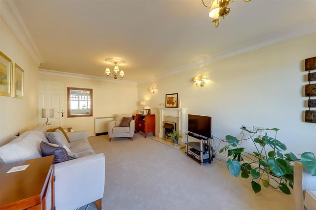 Flat 23, Grasmere Court Wordsworth Road, Worthing photo 3
