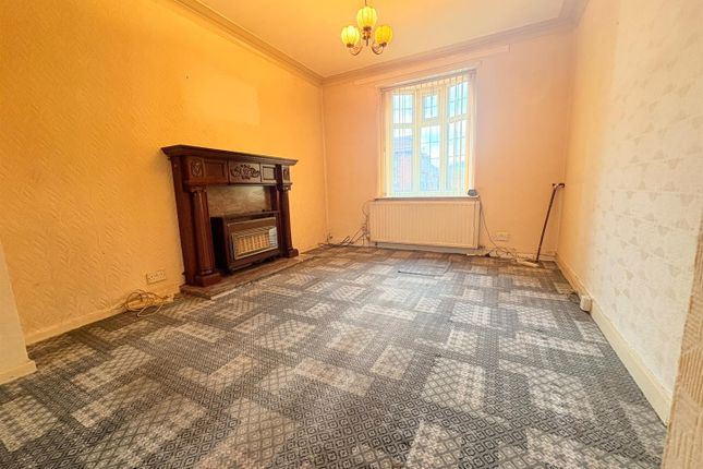 6, Cranworth Street, Stalybridge photo 4
