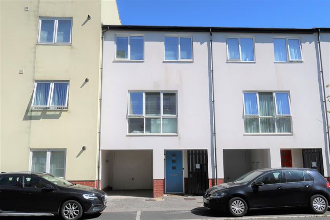 Thumbnail Town house for sale in Gibson Way, Penarth