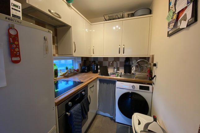 15 Millford, Goldsworth Park, Woking photo 3