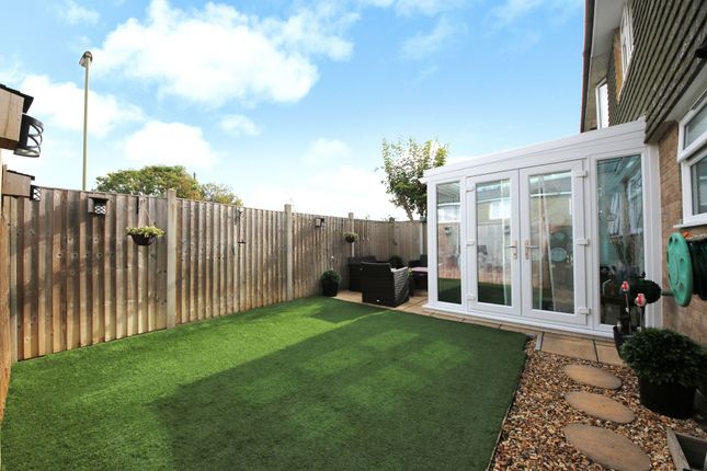 35 Freegrounds Avenue, Southampton photo 4