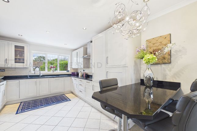 8 Bury Avenue, Ruislip photo 3