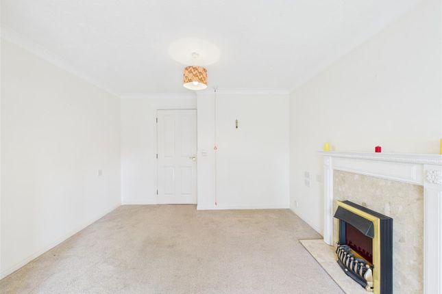 25 Hudson Court, Barrow Lane, Hessle photo 2