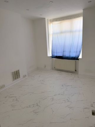 29 Hawthorne Avenue, Mitcham photo 5