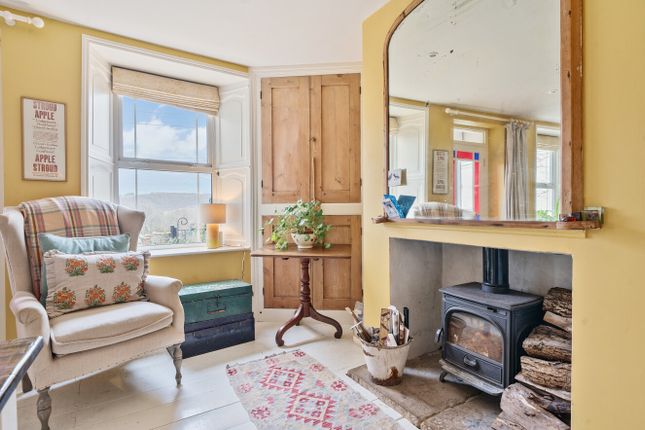 Hide Cottage, The Street, Rodborough photo 5