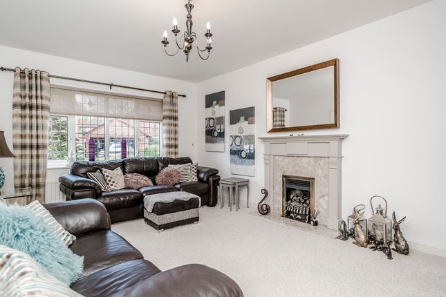 36 Royton Drive, Chorley photo 2